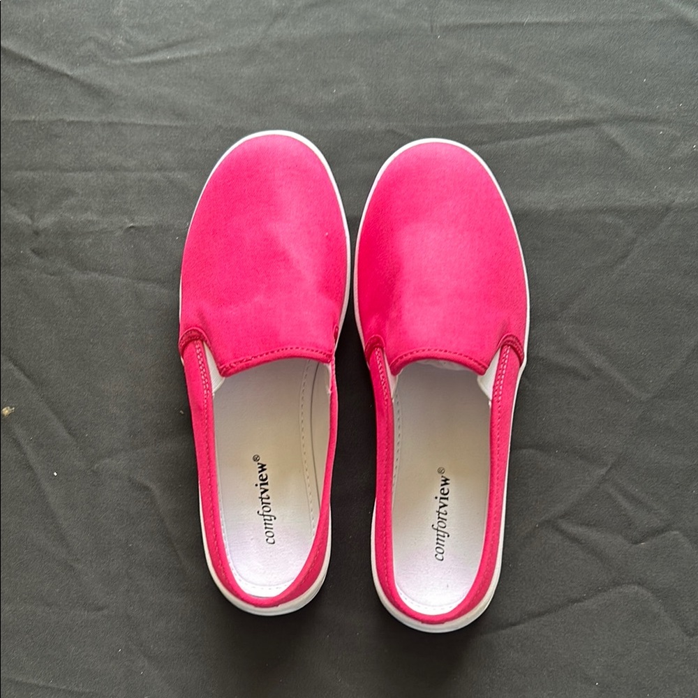 Comfortview Women's Pink Slip-On Shoes, size 10 wide (10ww), new